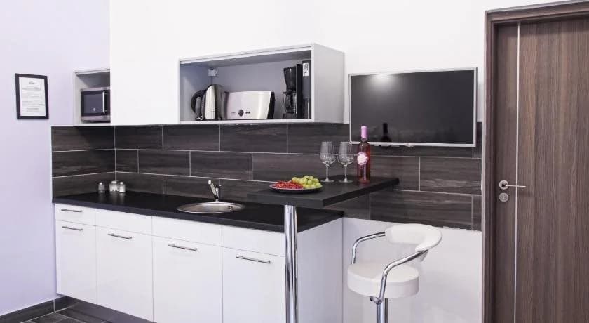 Krisco Apartments - photo 13