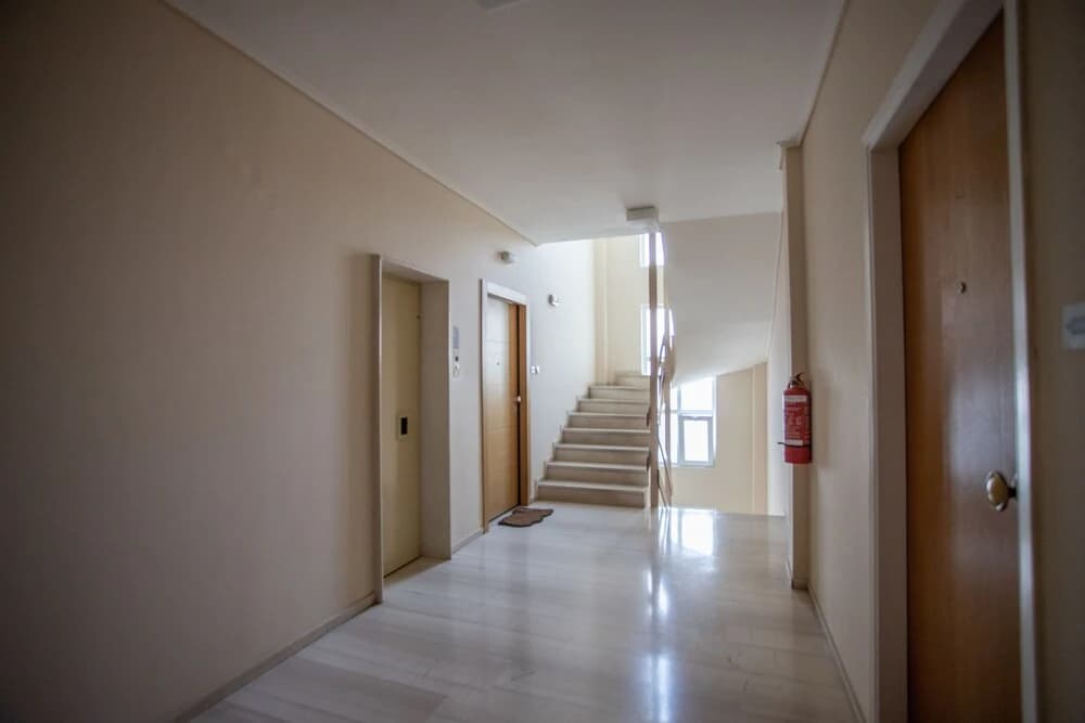 Beautiful 3rd floor flat - photo 11
