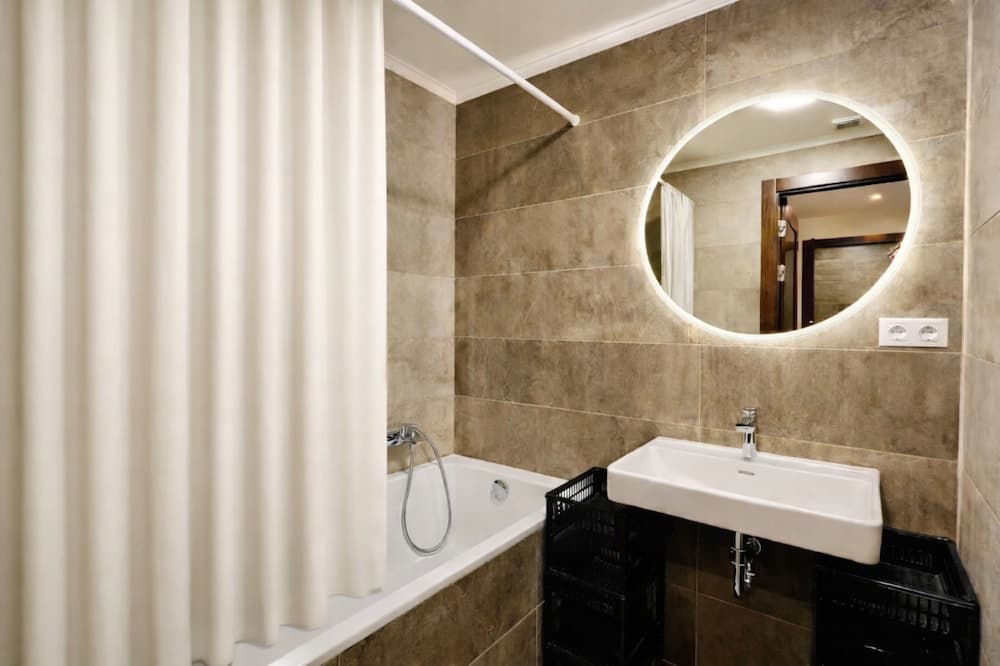 Loft Jecna 43 Prague - photo 12