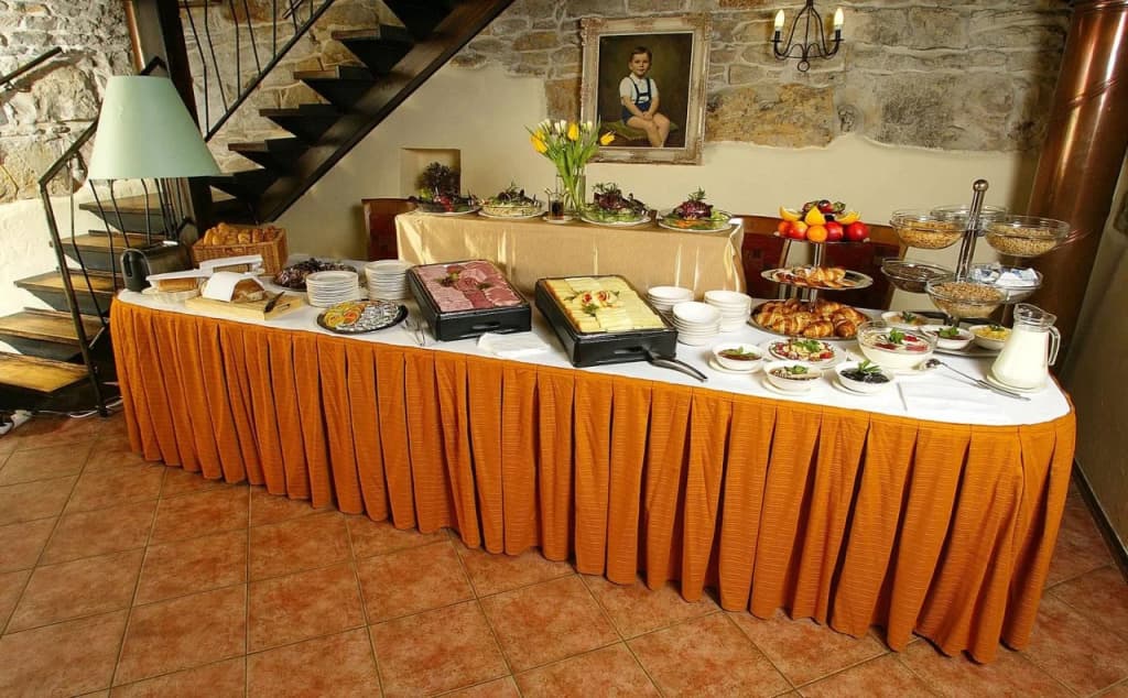 Metamorphis Hotel - photo 23