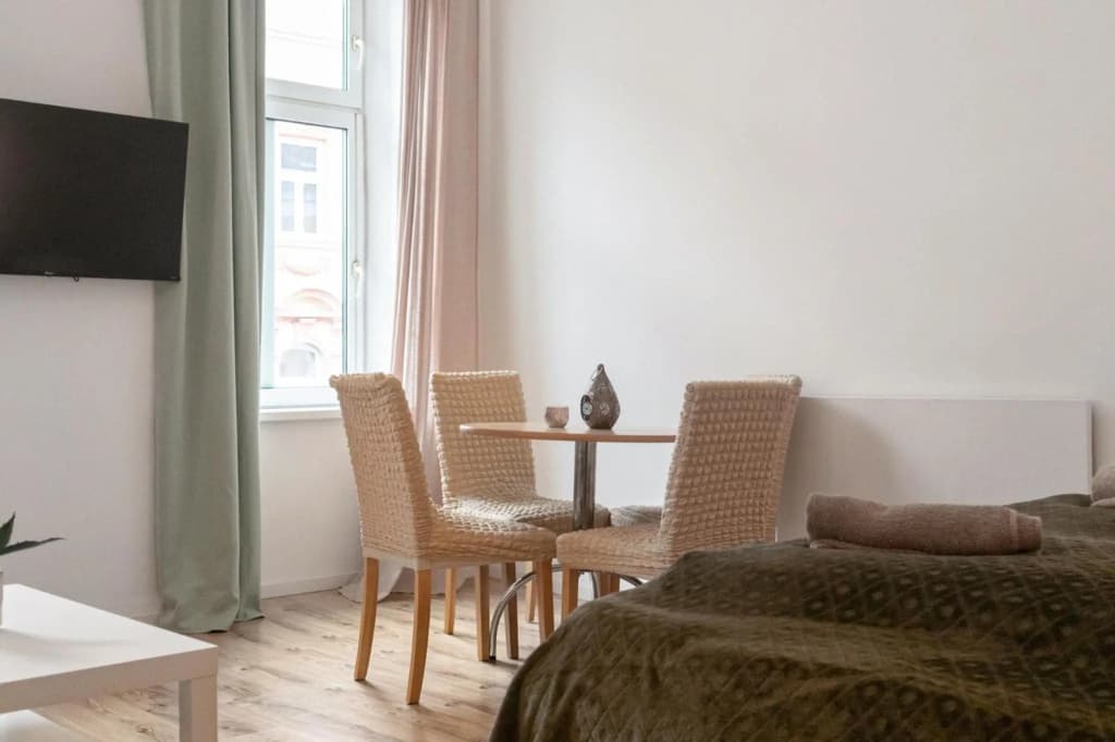 Comfortable 2BR Apt Near Schloss Schönbrunn - photo 15