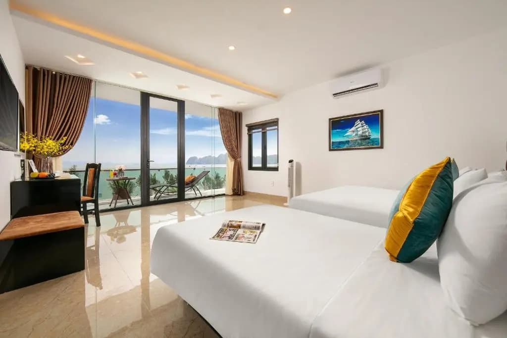 Tuan Chau Kingly Villa - photo 2