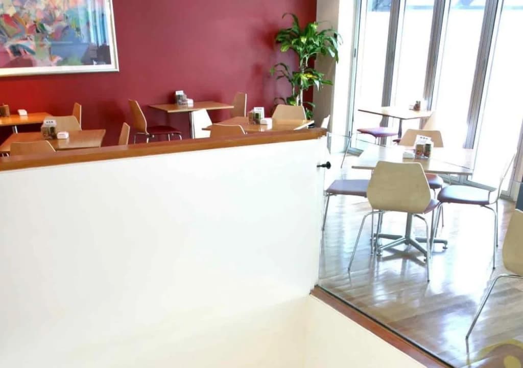 YEHS Hotel Melbourne CBD - photo 2