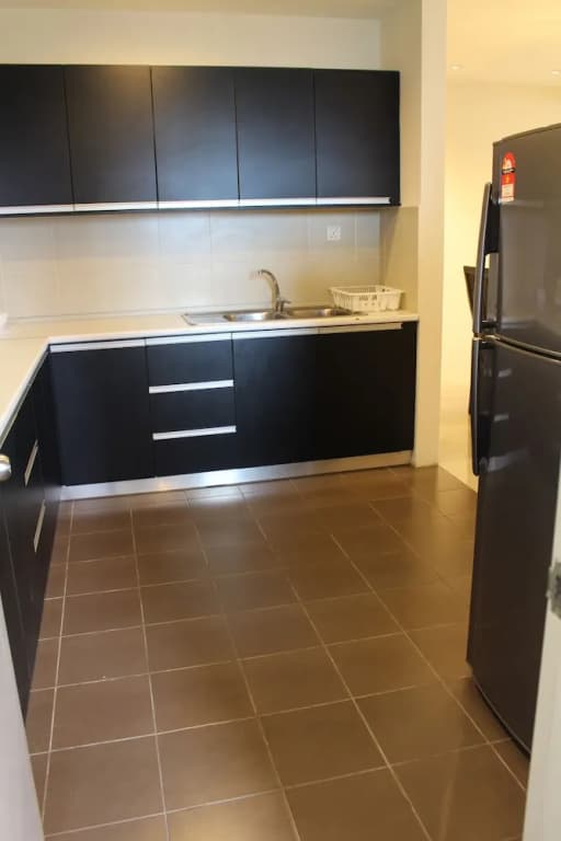 Peaceful Service Suites at Taragon Puteri Bintang - photo 15