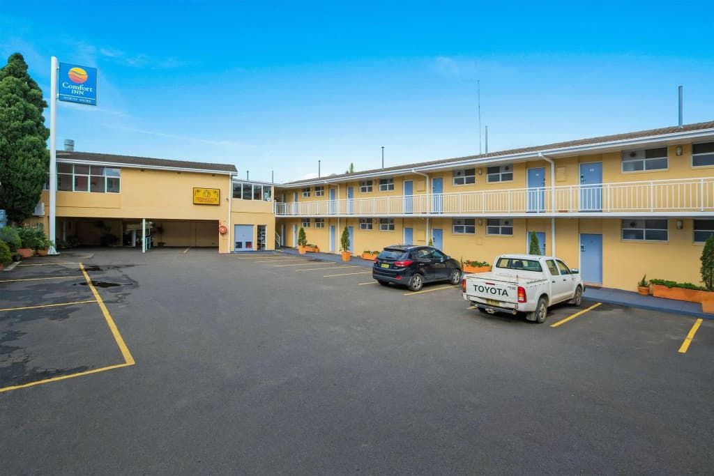 Comfort Inn North Shore Hotel - photo 1