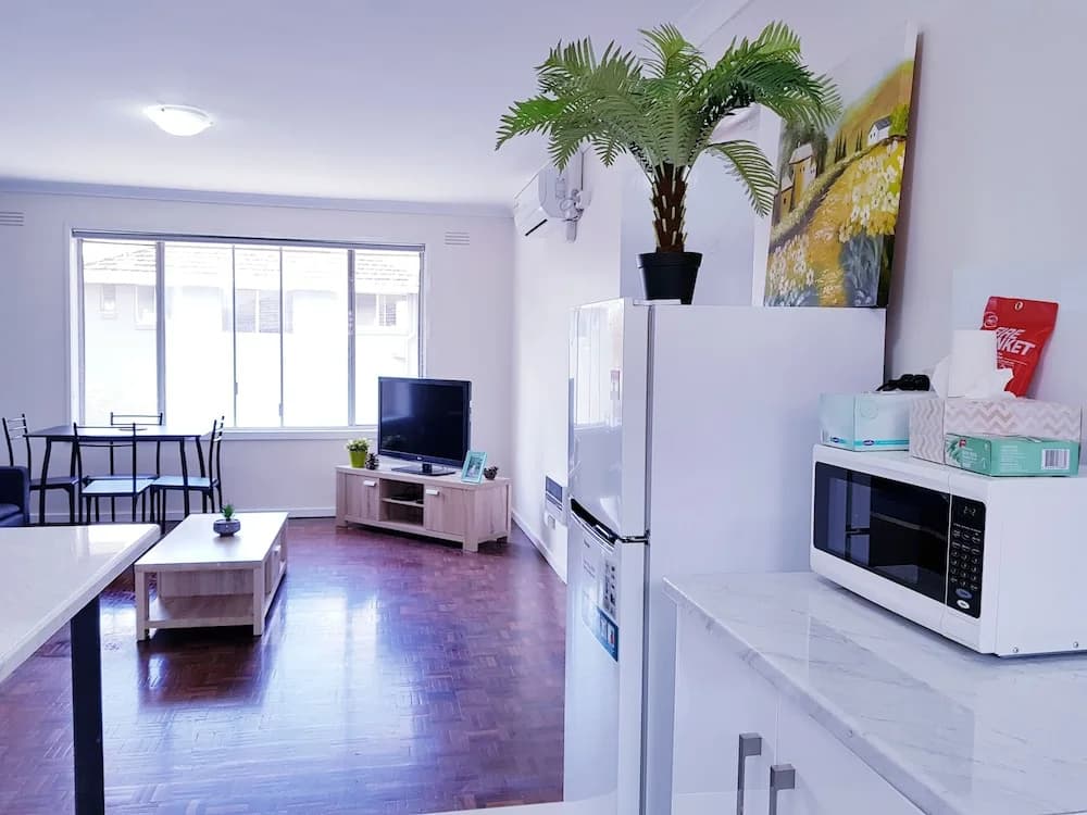 Clayton apartment - photo 13