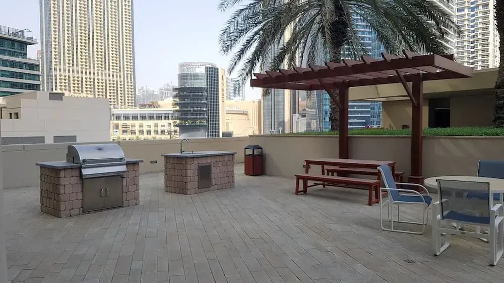 Chic 1BR Oasis in the Heart of Dubai Marina - photo 16