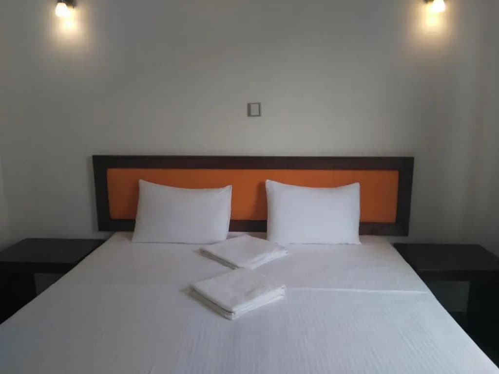 West Inn Colombo - photo 31