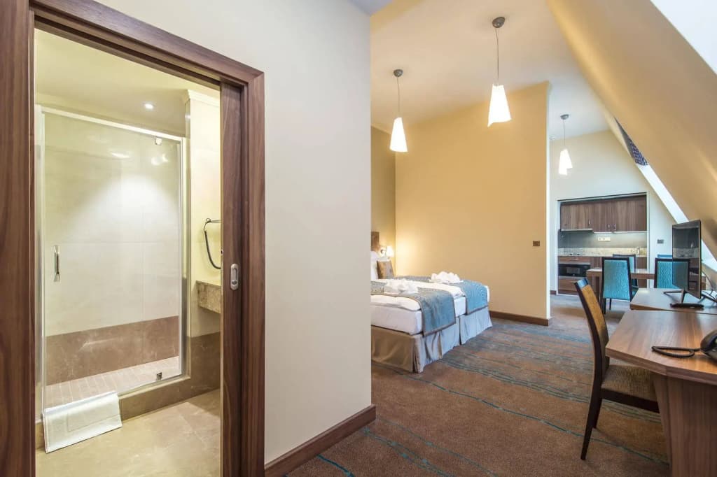 Merchant's Crown Suites and Spa - photo 6