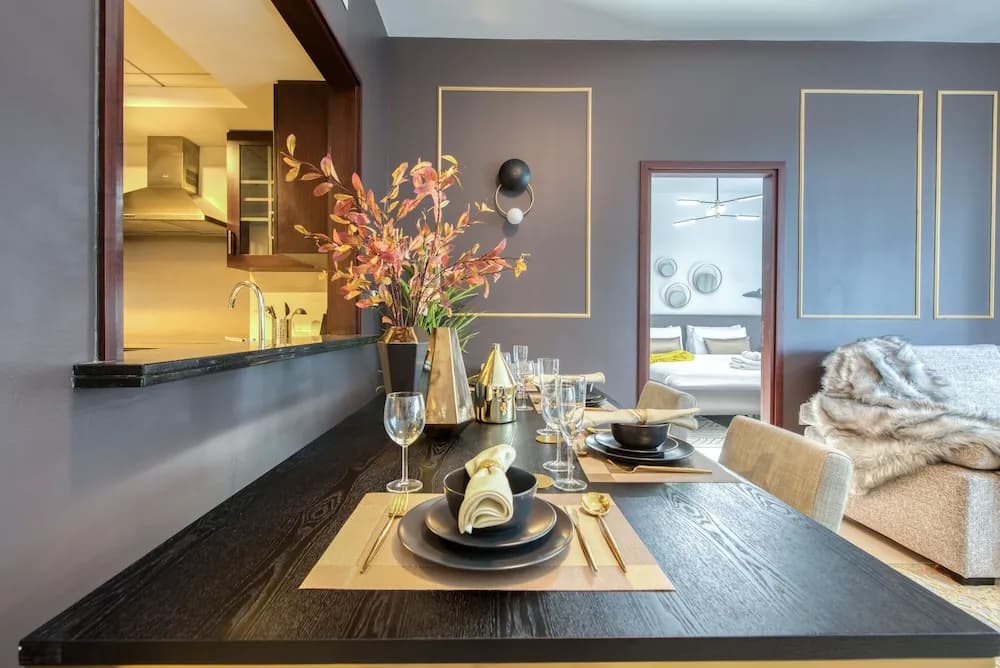 Maison Privee - Radiant Urban Retreat with Iconic Burj Khalifa Vws - photo 18