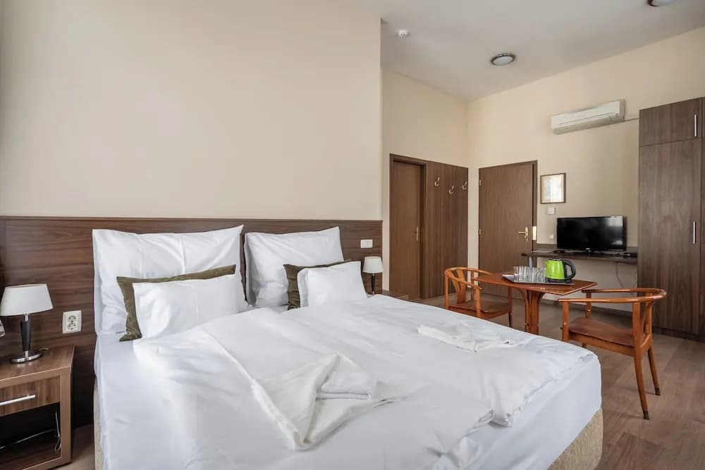 Elit Boutique Rooms-Best Location by BQA - photo 7