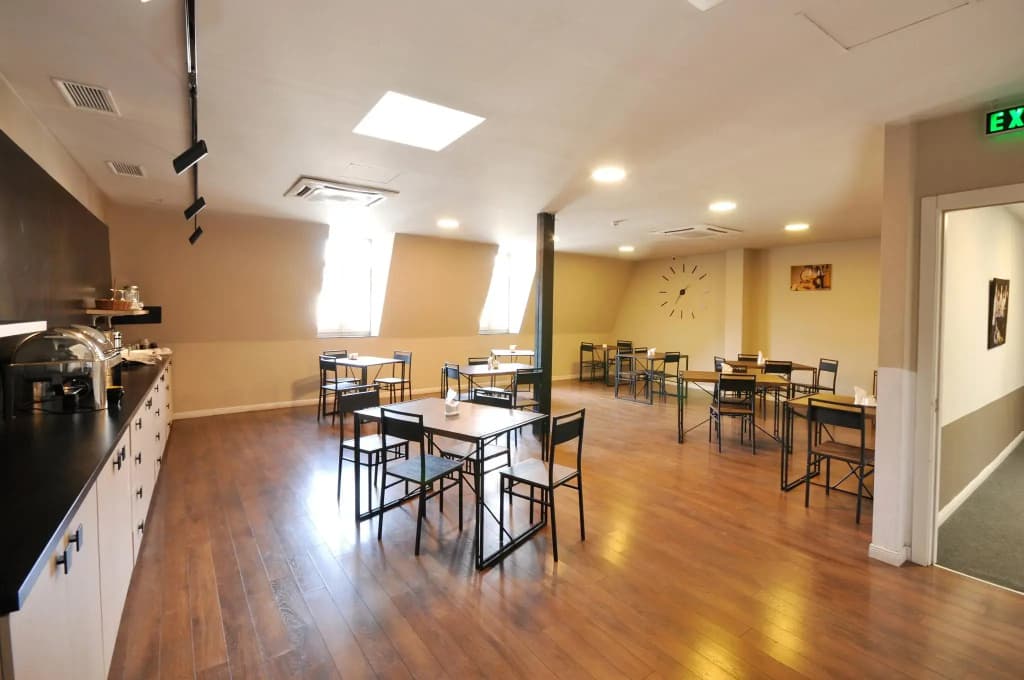 Meidan Inn - photo 25