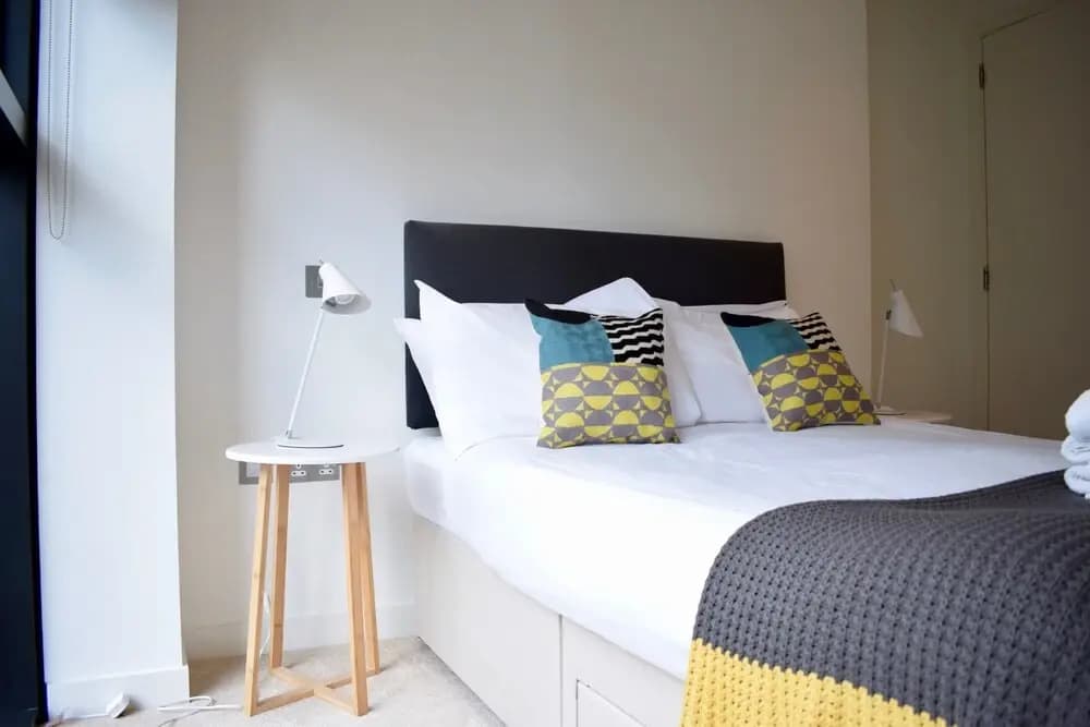 Quartermile Development 2 Bedroom Flat - photo 4