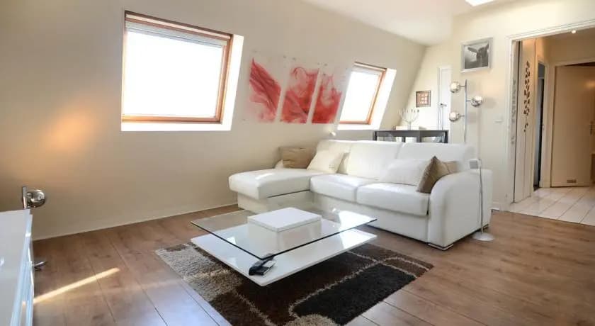 Friendly Rentals Gare Du Nord View Apartment - photo 2