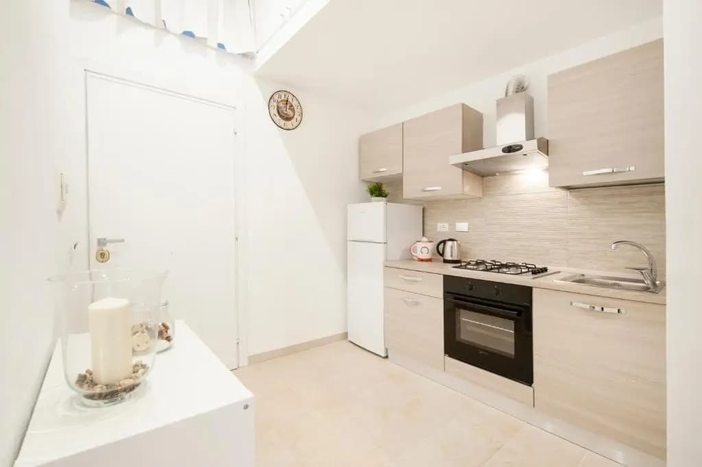 White Flat Labicana - photo 11
