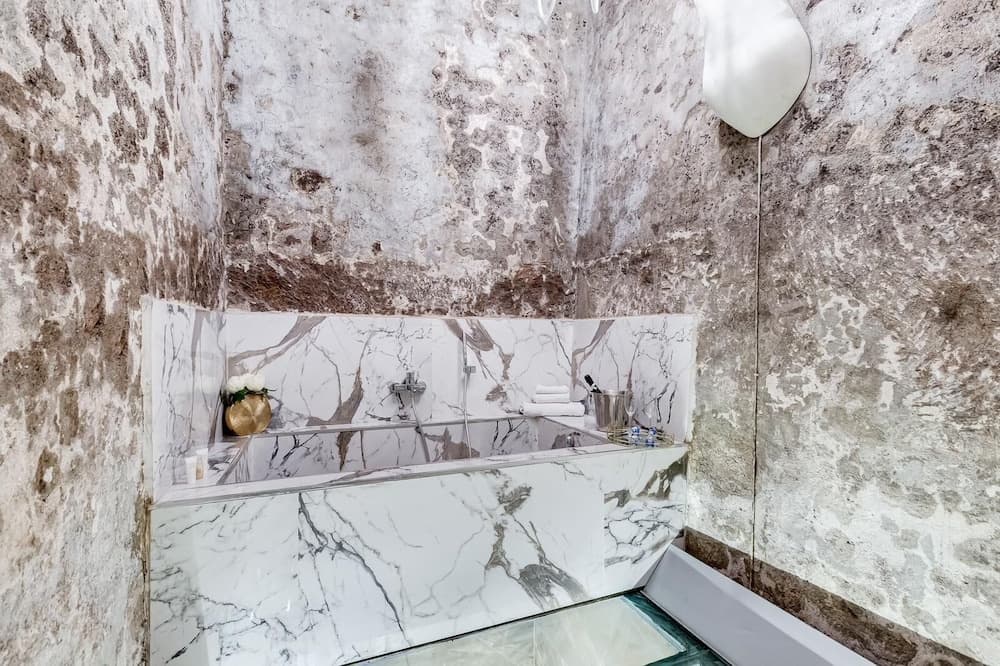 Spanish Queen Apartment - photo 21