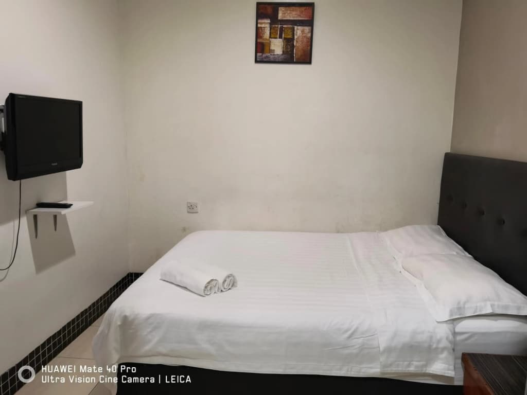 LSN Hotel Taman Connaught - photo 13