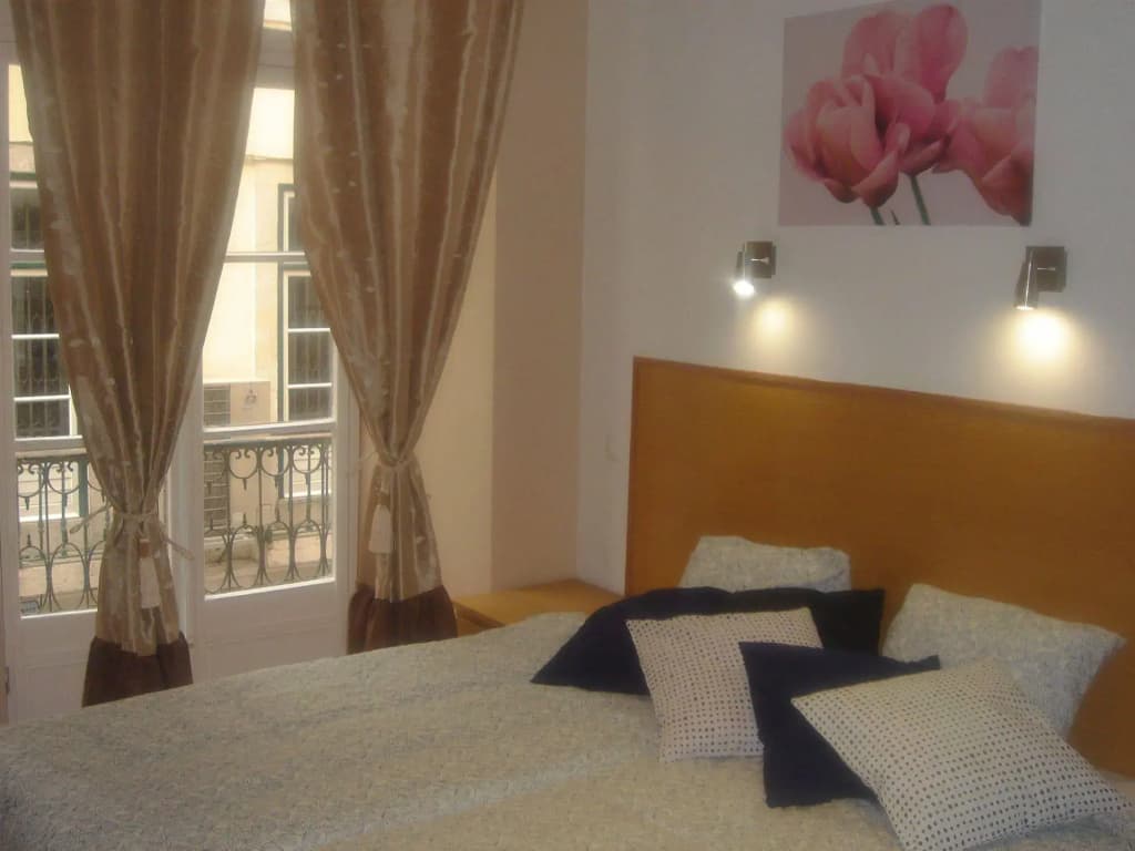 DownTown Guest House - photo 5