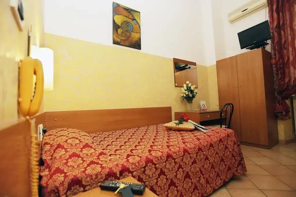 Hotel Bergamo - photo 6