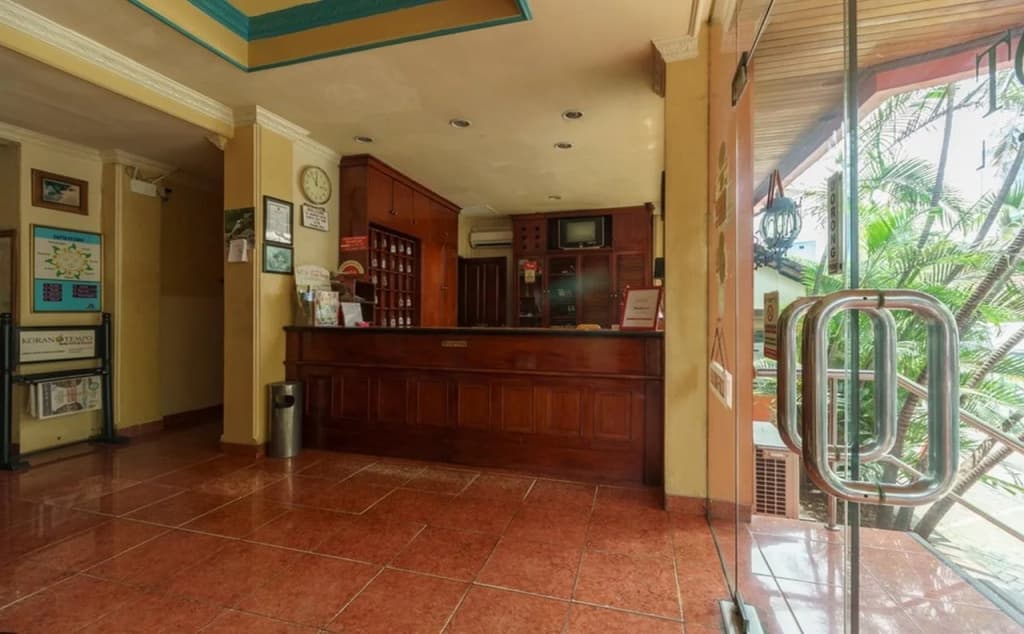 Margot Hotel by RedDoorz - main photo