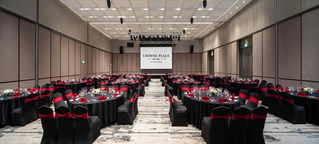 Crowne Plaza Phu Quoc Starbay by IHG - photo 25