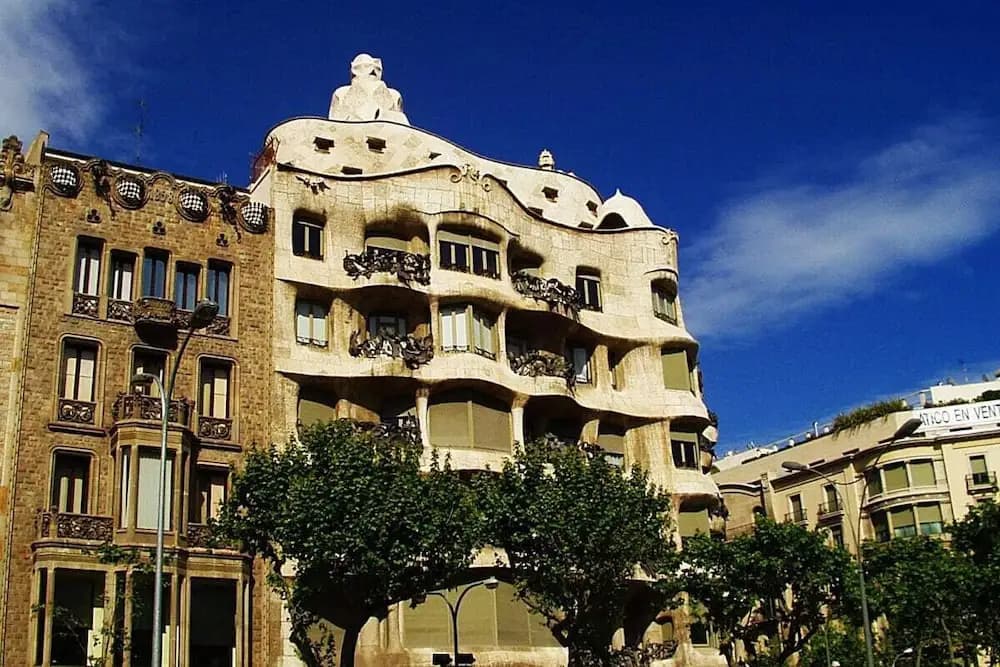 Fabulous 2 Bed with terrace close to Plaza España - main photo