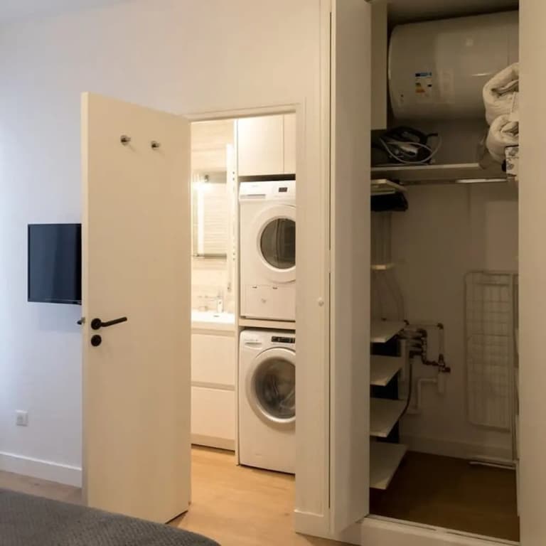 Stylish Sevre I Chic 1-br in the Heart of the 6th - photo 15