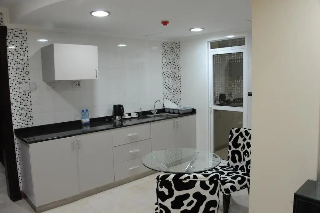 Pioneer Hotel Apartments Muscat - photo 22
