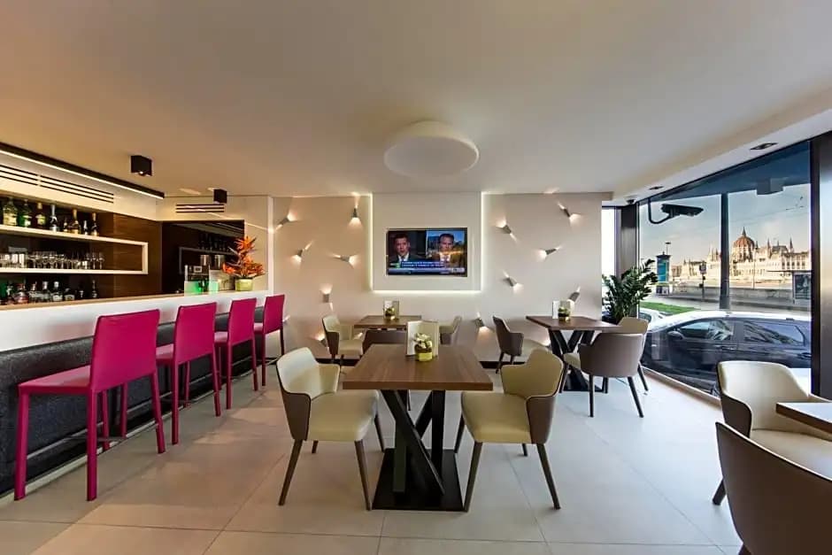 Budget Hotel Victoria - photo 17