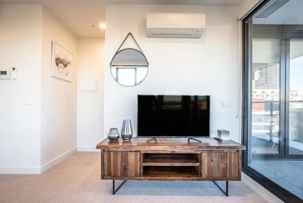 Poplar Apartments - photo 1