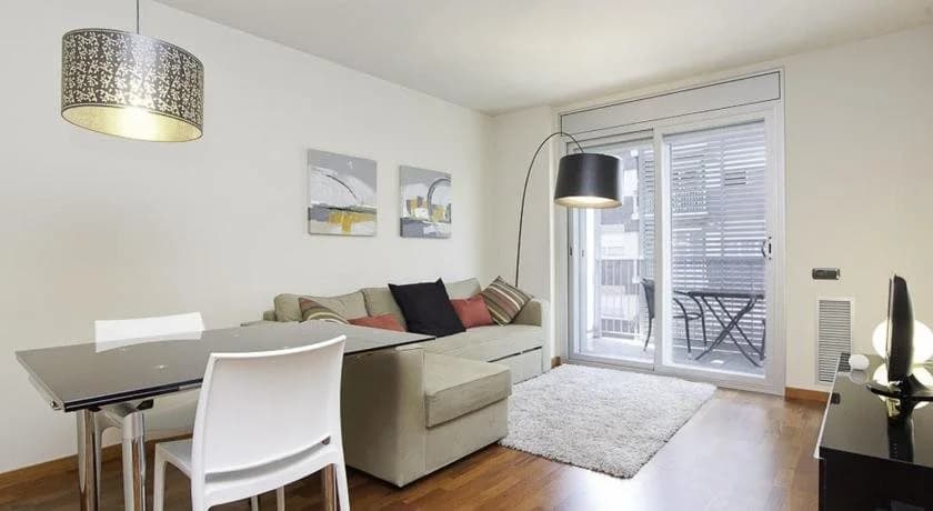 Apartment Napols - photo 2