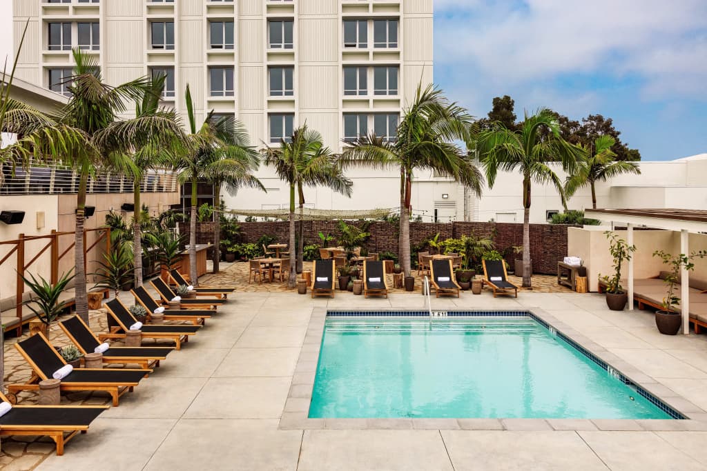 The Hotel June - photo 18