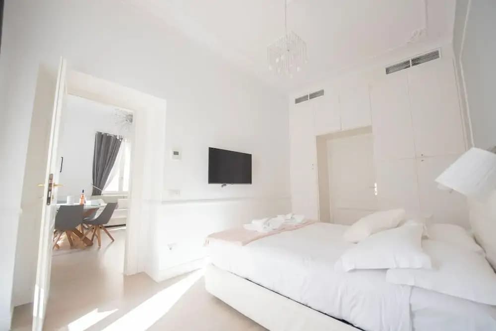 Vatican Beautiful 2Br Apartment - photo 3