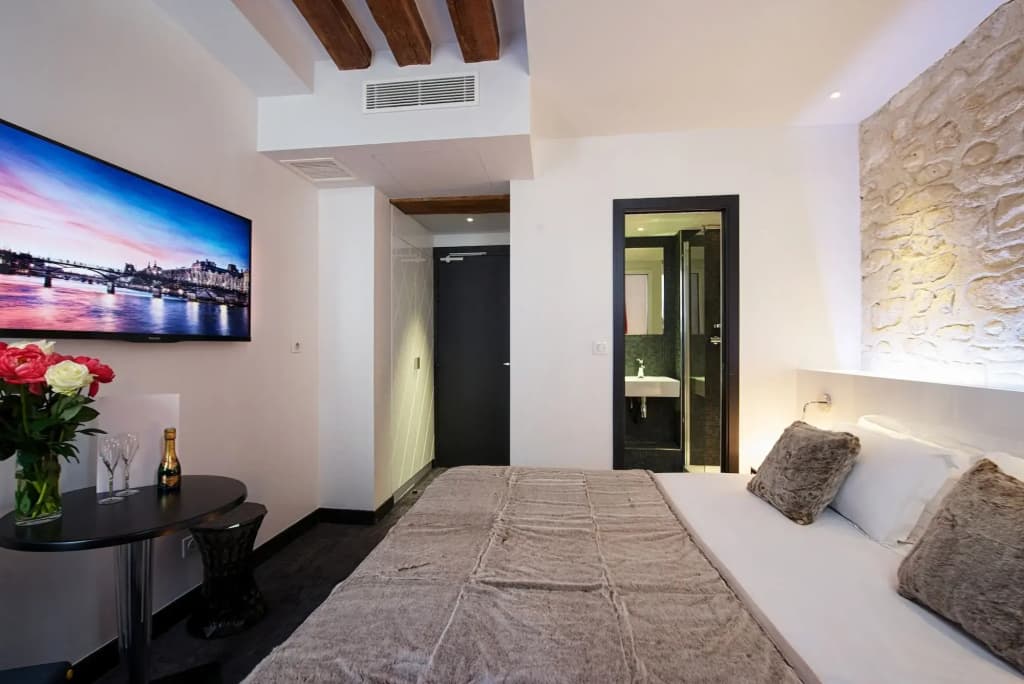 Hotel le Clos de Notre Dame - photo 12