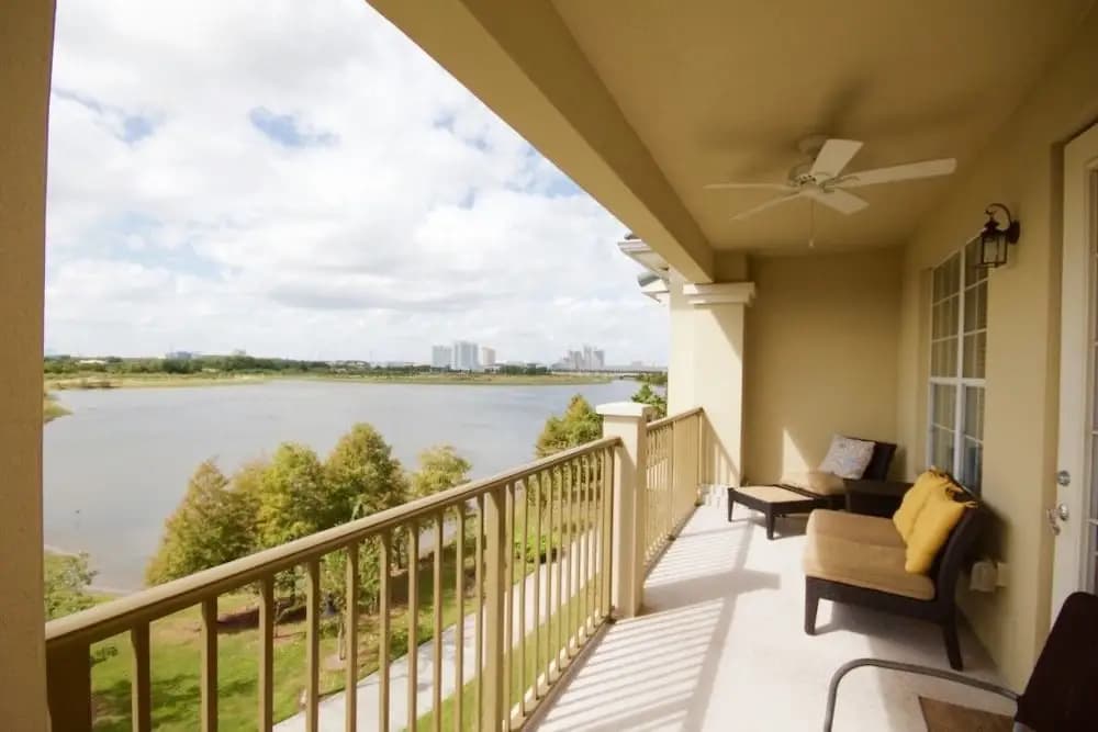 Lake View Penthouse Loft - photo 7