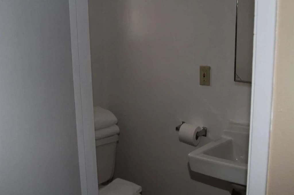 Gateway Inn - photo 9