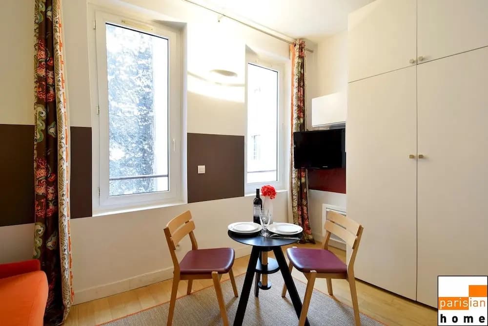 S02415 - Chic and Cozy Studio for 2 People, Near Montorgueil - photo 2