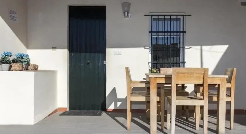 El Born Apartments - photo 1