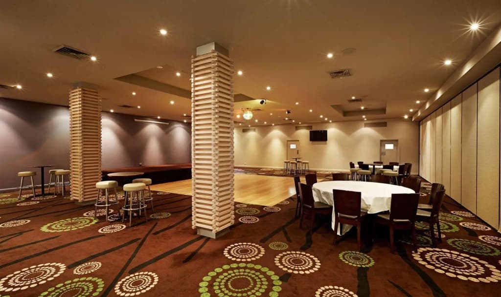 Nightcap at Waltzing Matilda Hotel - photo 20