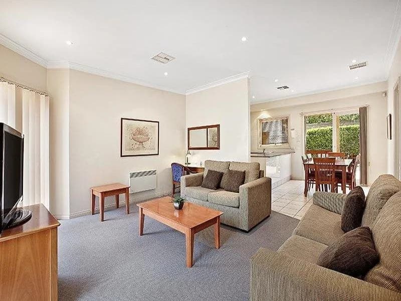 Kew Serviced Apartments - photo 3