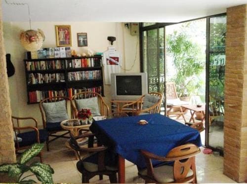 Divers Inn - photo 8