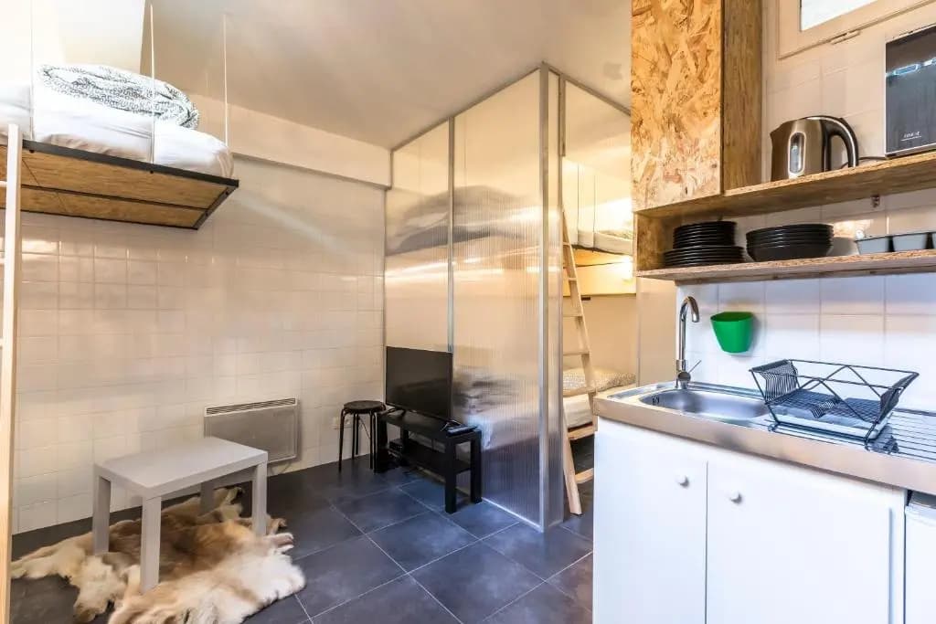 Original, cosy 25m² near CANAL ST-MARTIN - photo 11