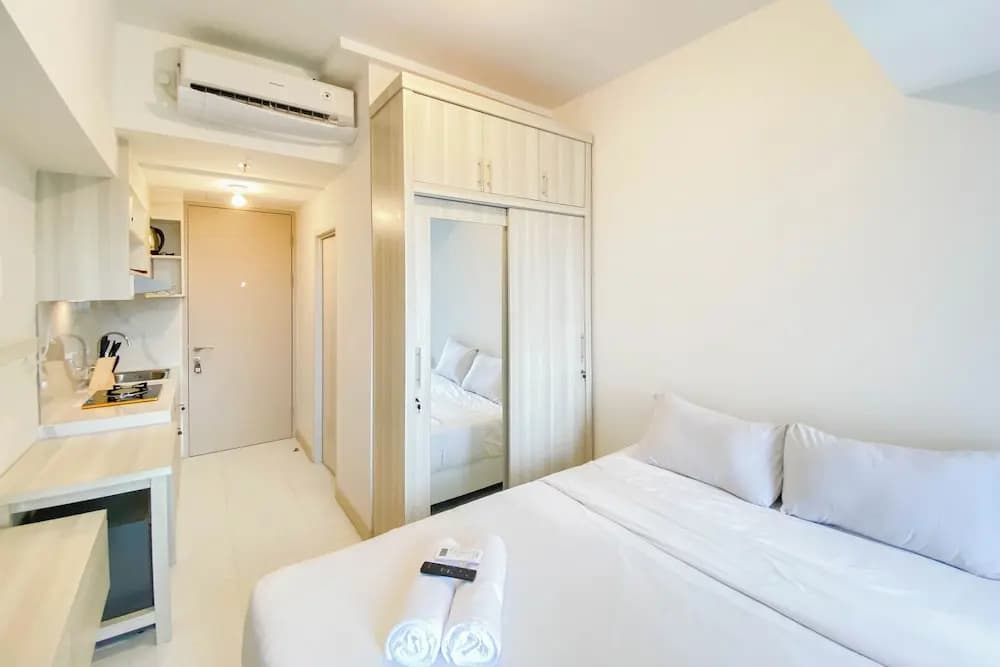Cozy And Well Furnished Studio Tokyo Riverside Pik 2 Apartment - photo 2