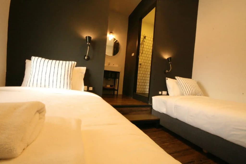 STrips the Poshtel - Hostel - photo 4