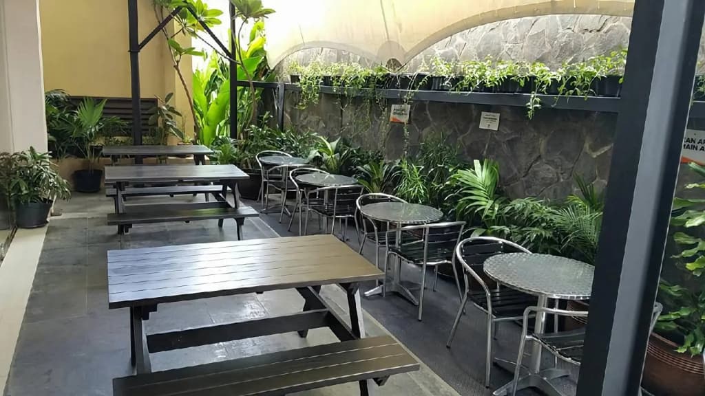 V Hotel Tebet - photo 16