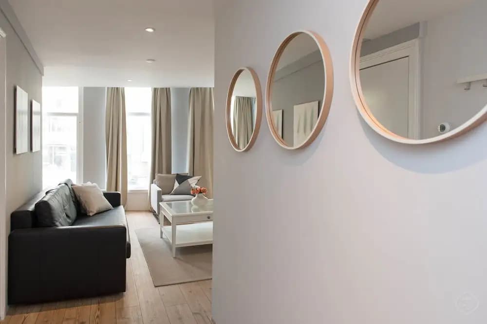 Plaza Centre Apartment - photo 4