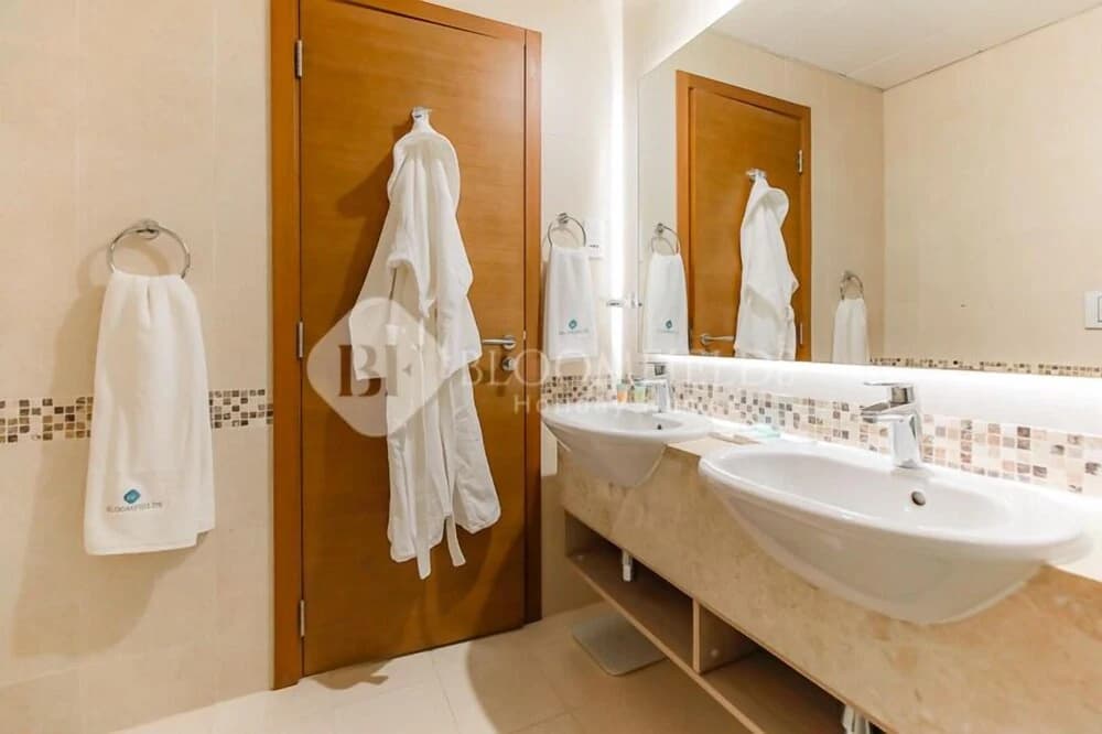 Golf course view, stylish 2BR - photo 9