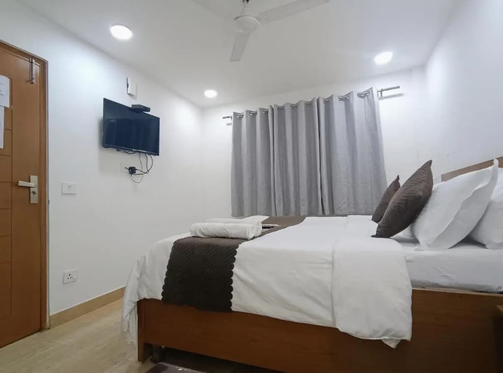 Mauryan Elite Hotel @ Devli Khanpur - photo 17