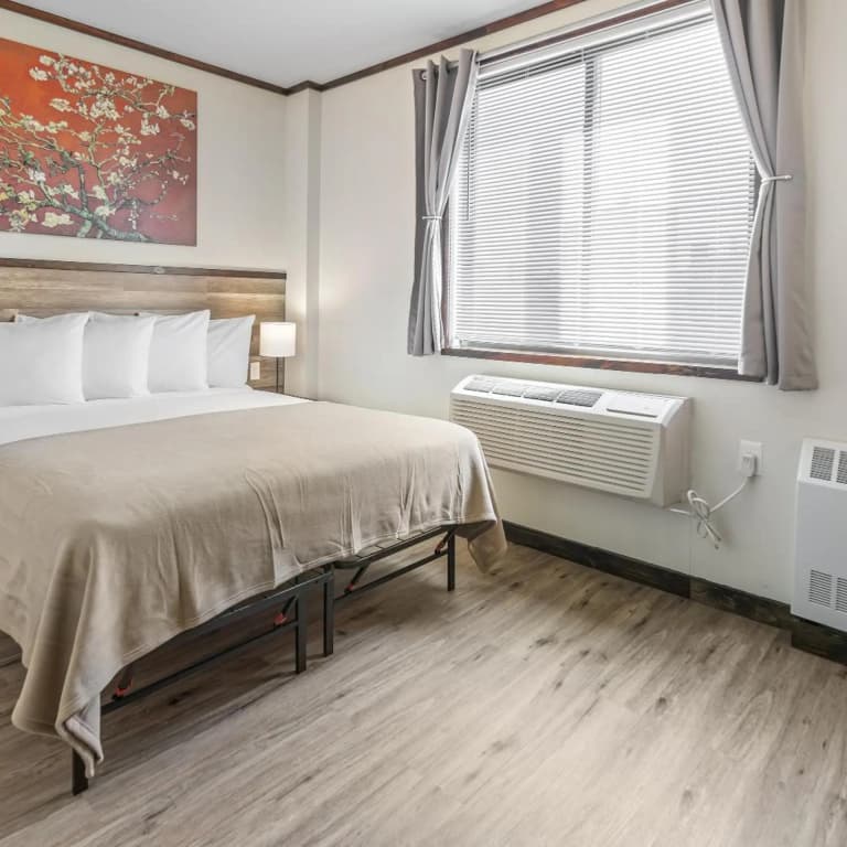 Highbridge Hotel - photo 24