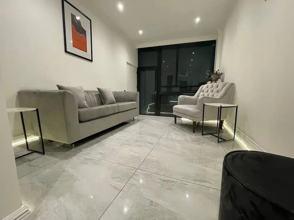 2bedroom Apartment With Steam Room - photo 1